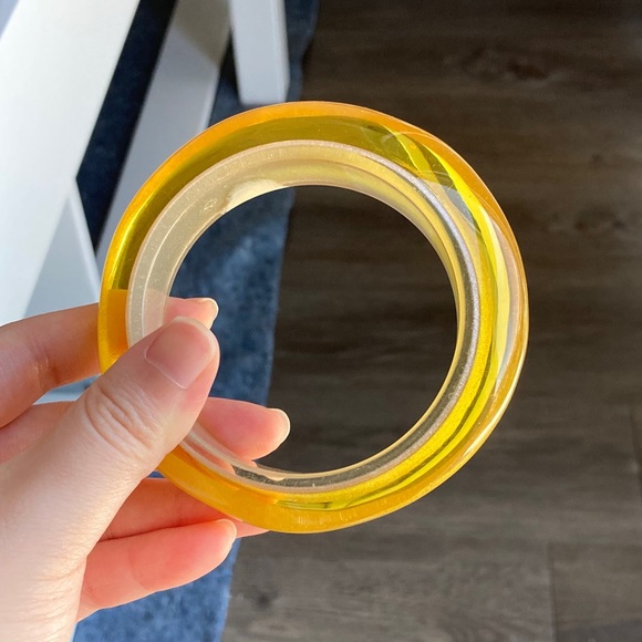 Vintage Chunky Asymmetrical Gold Lucite Bangle Bracelet - Picture 9 of 12